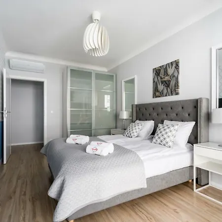 West Side Apartment *